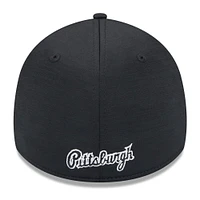 Men's New Era  Black Pittsburgh Pirates 2024 Clubhouse 39THIRTY Flex Fit Hat