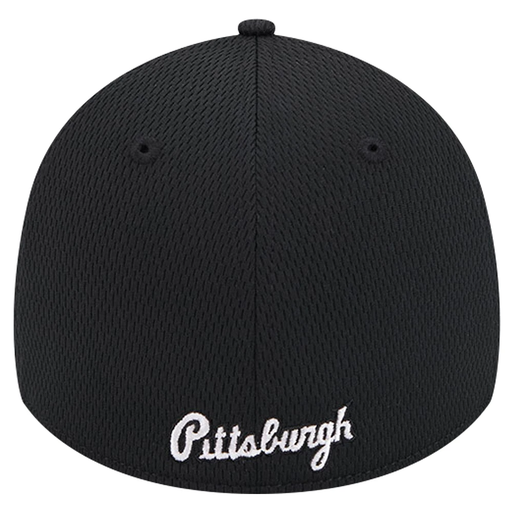 Men's New Era Black Pittsburgh Pirates Active Dash Mark 39THIRTY Flex Hat