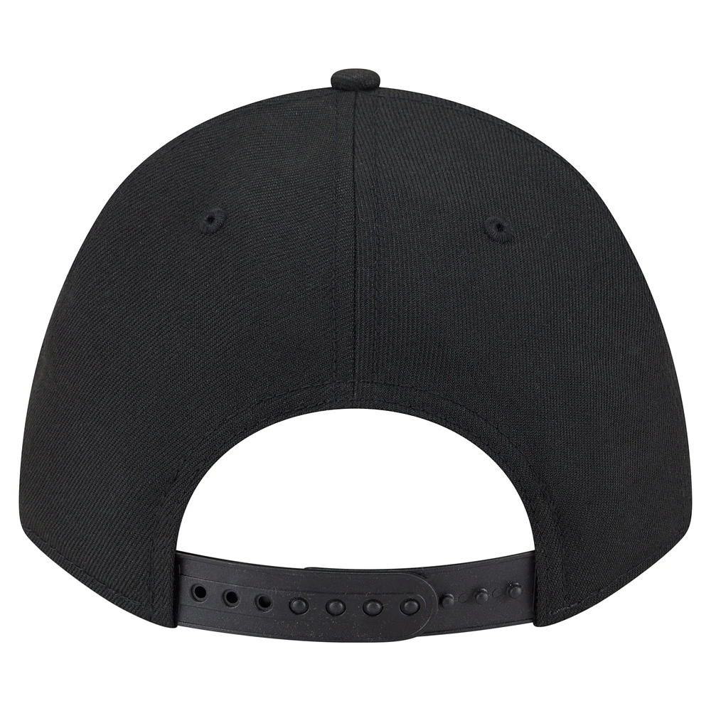 Men's New Era  Black Pittsburgh Pirates Player Replica 9FORTY Adjustable Hat