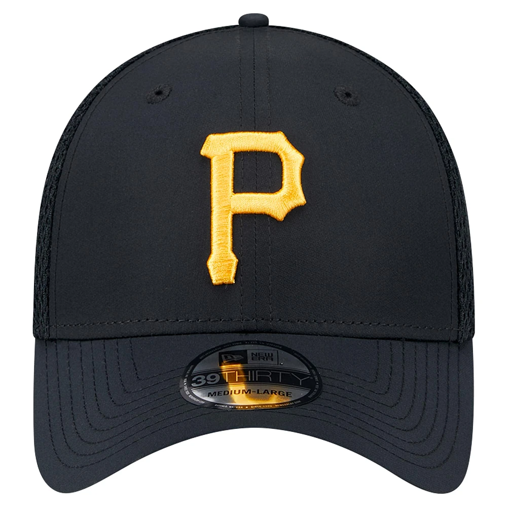 Men's New Era Black Pittsburgh Pirates Team Tone 39THIRTY Flex Hat