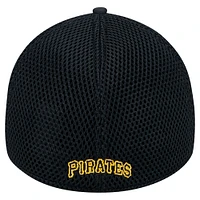 Men's New Era Black Pittsburgh Pirates Team Tone 39THIRTY Flex Hat