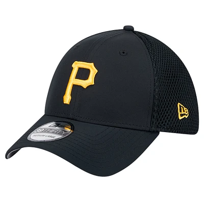 Men's New Era Black Pittsburgh Pirates Team Tone 39THIRTY Flex Hat