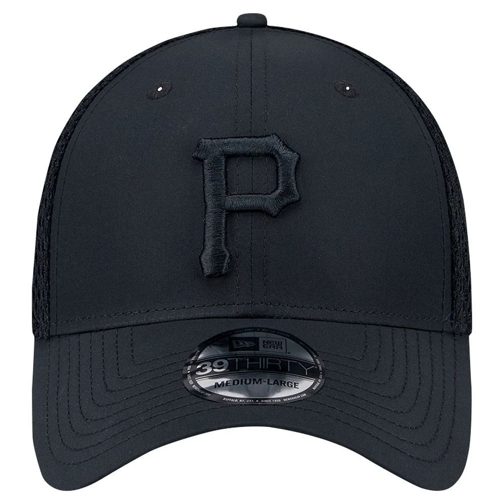 Men's New Era Black Pittsburgh Pirates Team Tone 39THIRTY Flex Hat