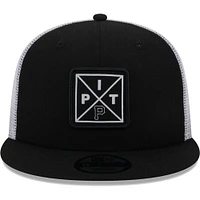 Men's New Era Black Pittsburgh Pirates Vert Squared Trucker 9FIFTY Snapback Hat