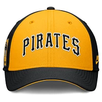 Casquette Nike Performance Flex Rise Swoosh pour homme, noire/dorée, des Pirates de Pittsburgh