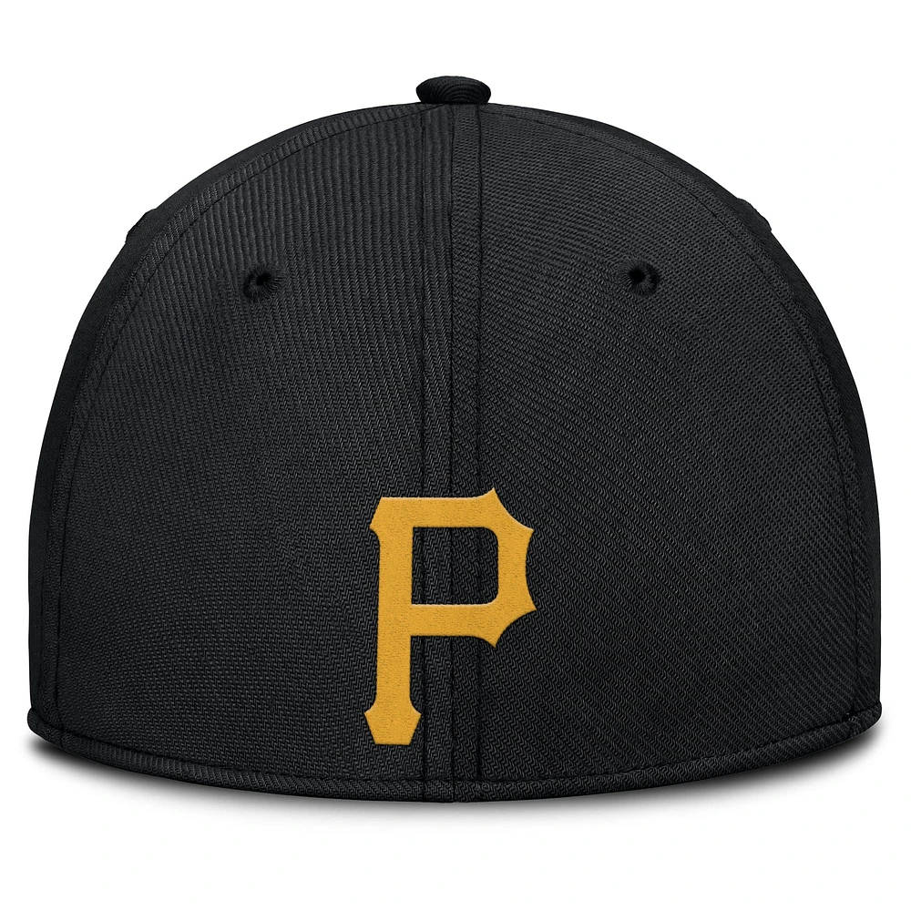 Casquette Nike Performance Flex Rise Swoosh pour homme, noire/dorée, des Pirates de Pittsburgh