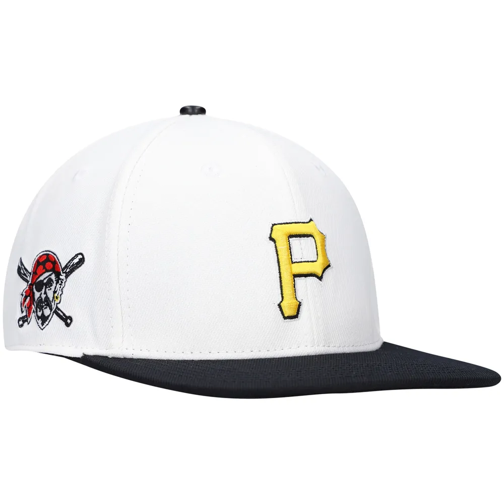 lus intelligentie Ashley Furman Lids Pittsburgh Pirates Pro Standard Logo Snapback Hat - White/Black | The  Shops at Willow Bend