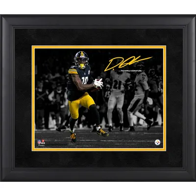 T.j. Watt Pittsburgh Steelers Facsimile Signature Framed 11 x 14 Spotlight Photograph