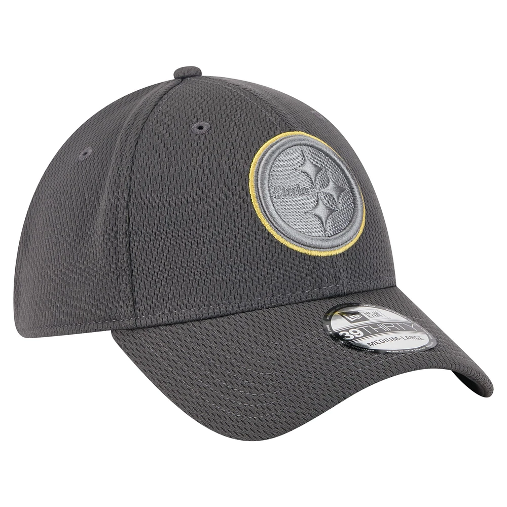 Casquette New Era Graphite Pittsburgh Steelers Main 39THIRTY Flex pour homme