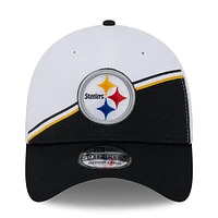 Men's New Era White/Black Pittsburgh Steelers 2023 Sideline 39THIRTY Flex Hat