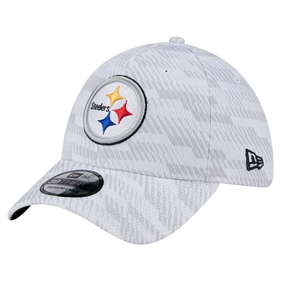 Men's New Era  White Pittsburgh Steelers Gameday Graded 39THIRTY Flex Hat