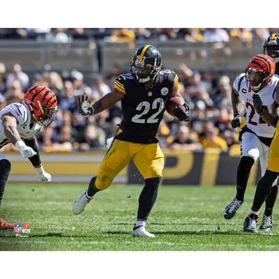 Najee Harris Pittsburgh Steelers Fanatics Authentic Unsigned Run after Catch Photograph