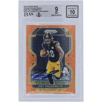 Carte de recrue 9/10 authentifiée signée Pat Freiermuth des Pittsburgh Steelers Panini Prizm Orange Disco #362 2021 Beckett Fanatics