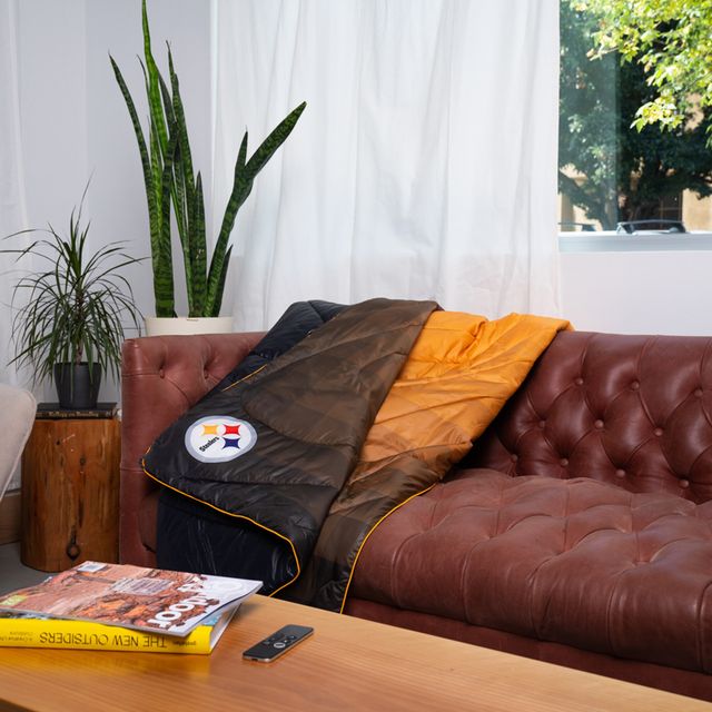 Rumpl Pittsburgh Steelers 75'' x 52'' Couverture Puffy Originale