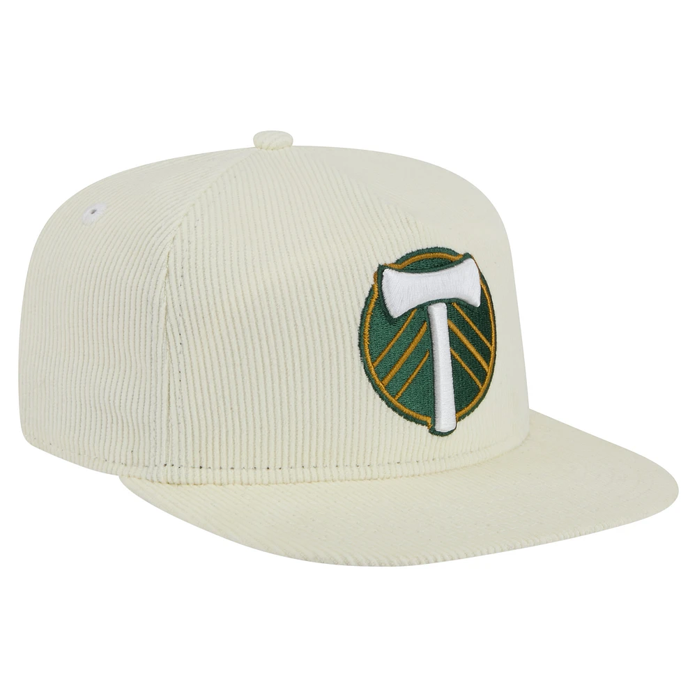 Casquette de golf à visière snapback Portland Timbers 2025 Kickoff de New Era pour homme, couleur crème
