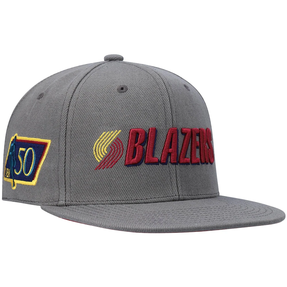 Casquette ajustée pour homme Mitchell & Ness Charcoal Portland Trail Blazers Hardwood Classics NBA 50th Anniversary Carbon Cabernet