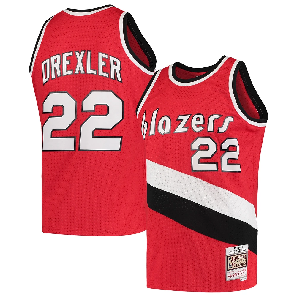 Men's Mitchell & Ness Clyde Drexler Portland Trail Blazers / Hardwood Classics Swingman Jersey