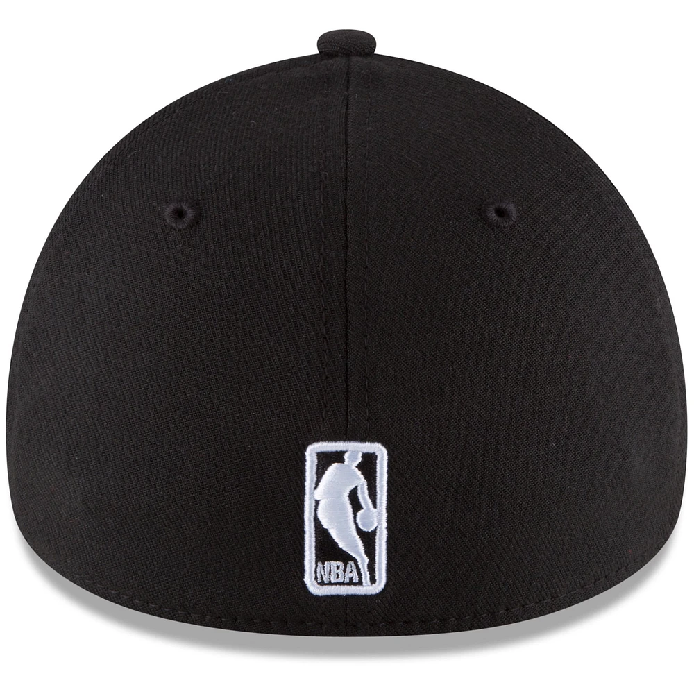 Men's New Era Black Portland Trail Blazers Team Classic 39THIRTY Flex Hat