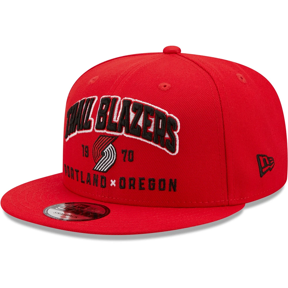 Blazers Stacked 9FIFTY Portland Trail New Era rouges pour homme - Casquette à bouton-pression