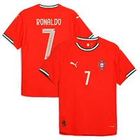 Maillot authentique à domicile Puma Cristiano Ronaldo rouge de l'équipe nationale du Portugal 2024/25 pour homme