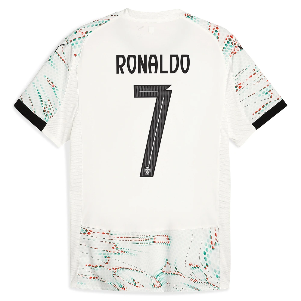 Maillot authentique extérieur Puma Cristiano Ronaldo blanc de l'équipe nationale du Portugal 2024/25 pour homme