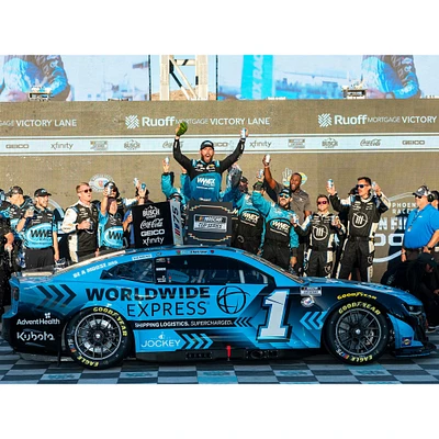 Voiture moulée sous pression élite 1:24 Action Racing Ross Chastain, vainqueur de la course du championnat NASCAR Cup Series 2023