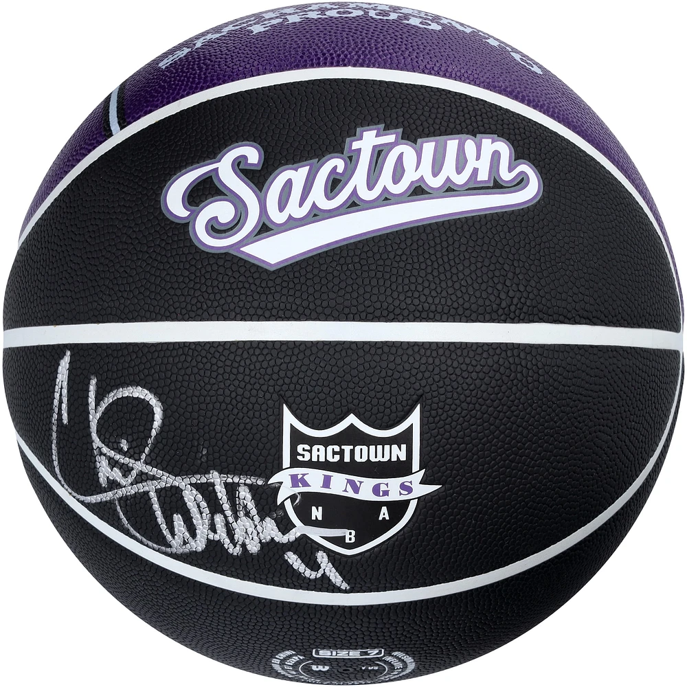Chris Webber Sacramento Kings Autographed 2022-2023 Wilson City Edition Collectors Basketball