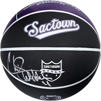 Chris Webber Sacramento Kings Autographed 2022-2023 Wilson City Edition Collectors Basketball
