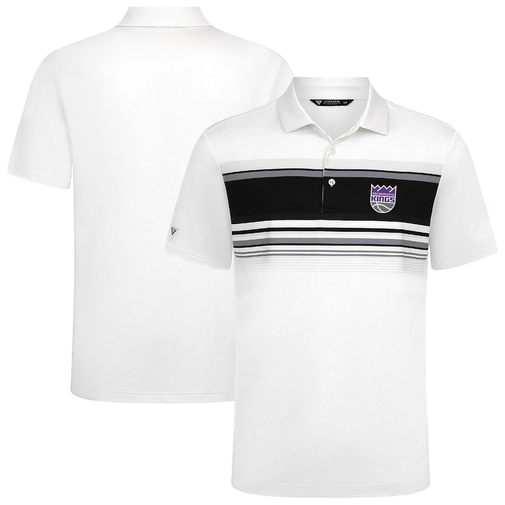 Polo blanc Onward pour homme des Sacramento Kings de Levelwear