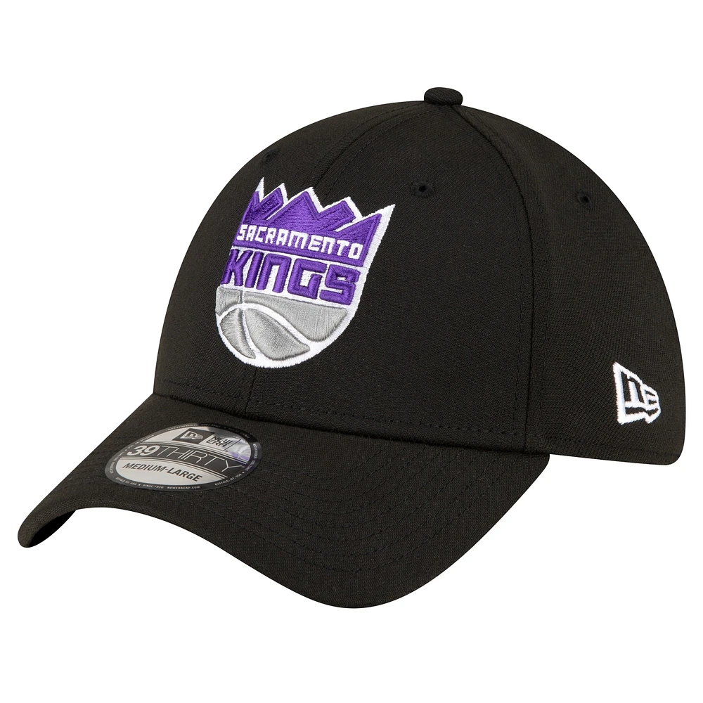 Casquette flexible 39THIRTY noire avec logo des Sacramento Kings New Era pour hommes