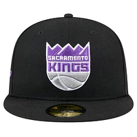 Men's New Era Black Sacramento Kings Throwback Pennant 59FIFTY Fitted Hat