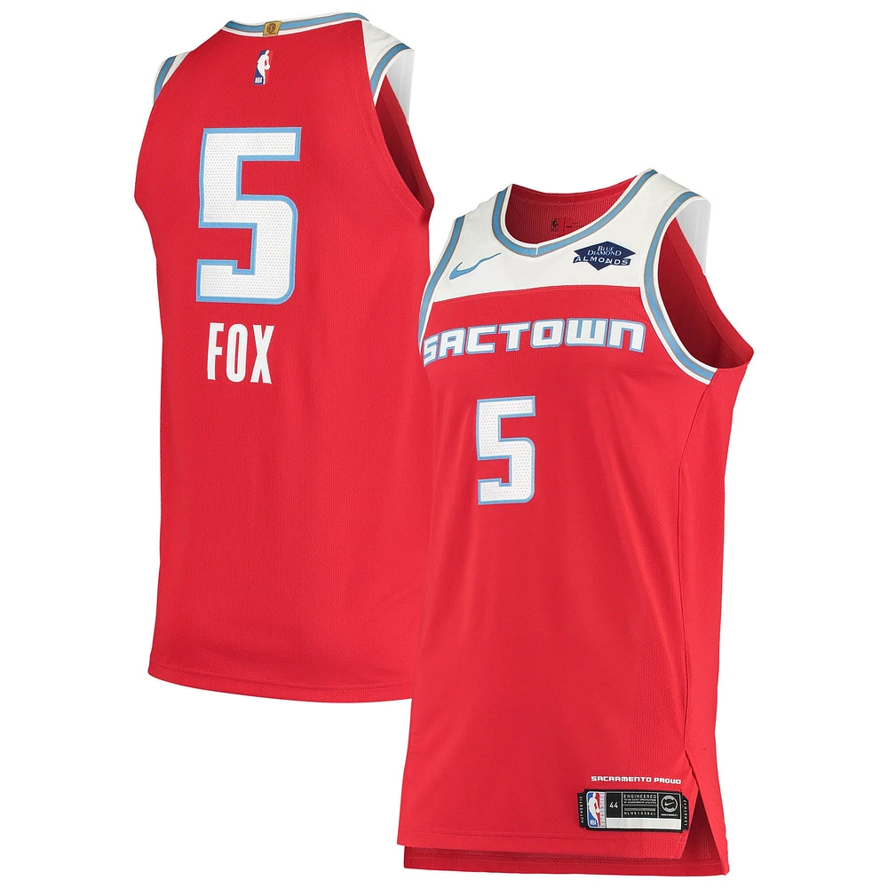 Maillot Nike De'Aaron Fox rouge pour homme des Sacramento Kings Authentic Badge - City Edition