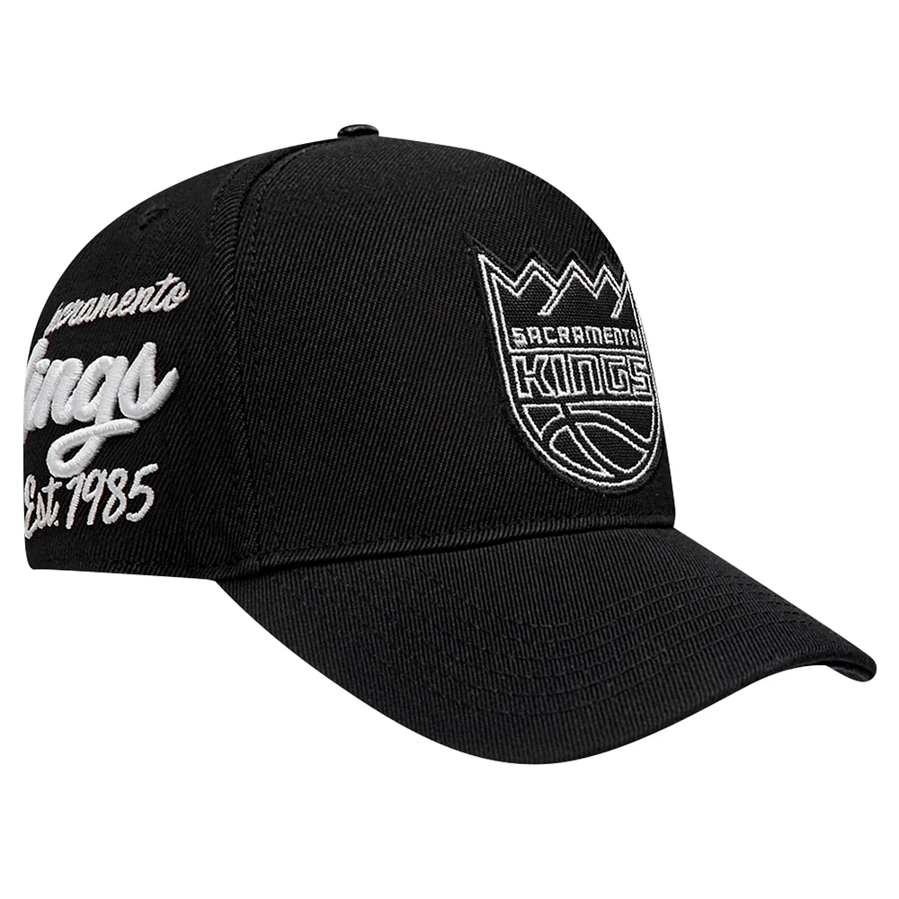 Casquette Snapback à pincement avant noire Pro Standard Sacramento Kings Paint the City pour homme