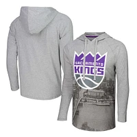 T-shirt à capuche manches longues Stadium Essentials Heather Grey Sacramento Kings Atrium Raglan pour hommes