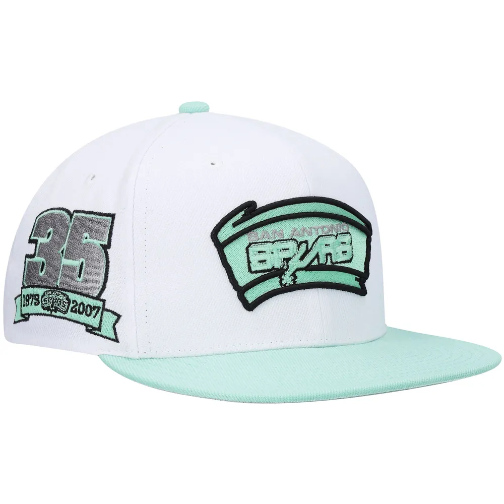 mitchell and ness spurs cap