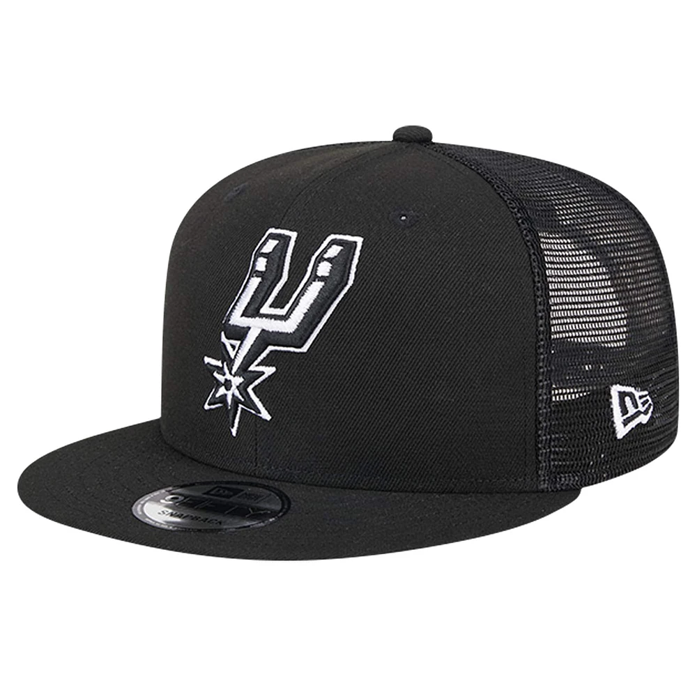 Men's New Era Black San Antonio Spurs 9FIFTY Snapback Trucker Hat