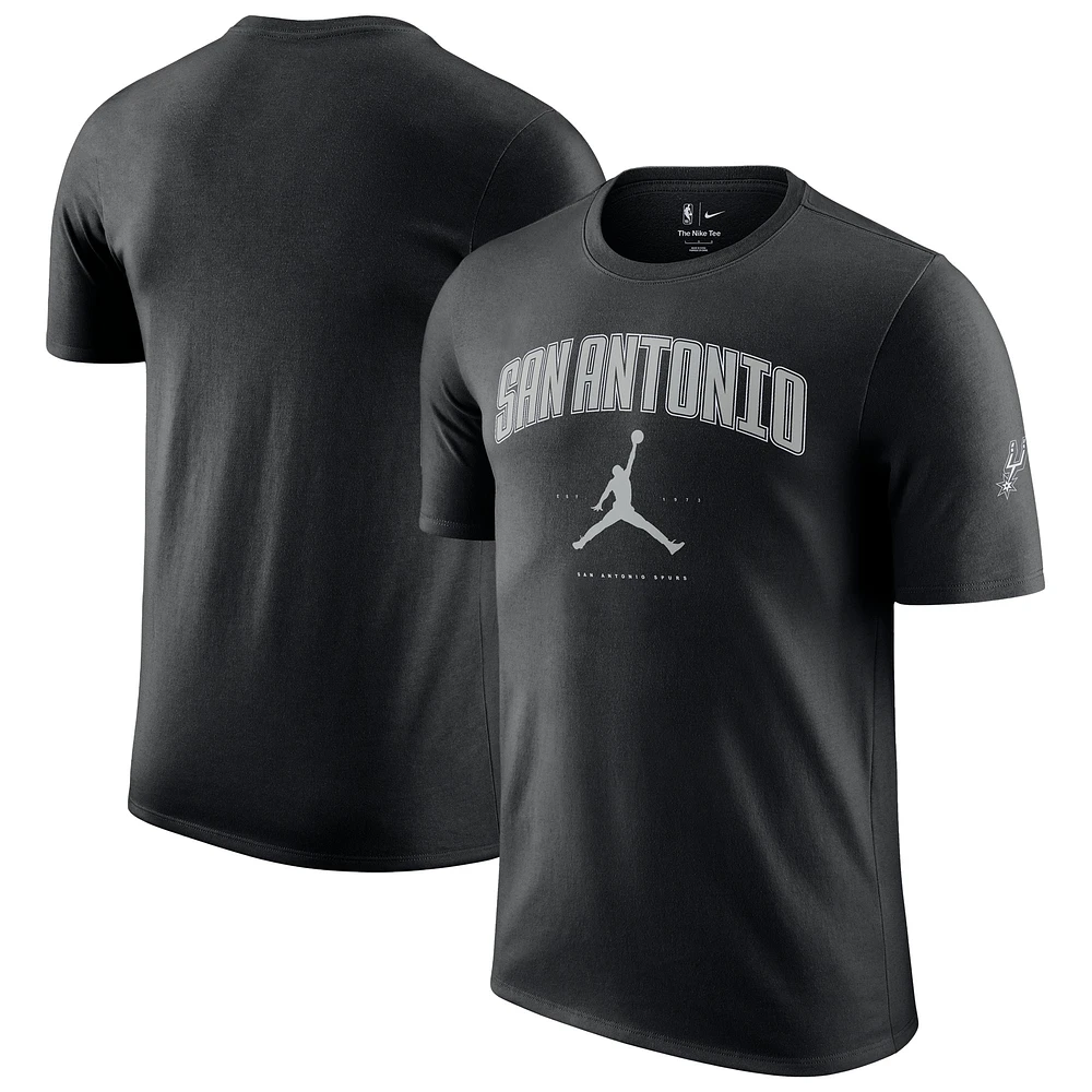 T-shirt unisexe Jordan Brand noir Essential Cities des San Antonio Spurs