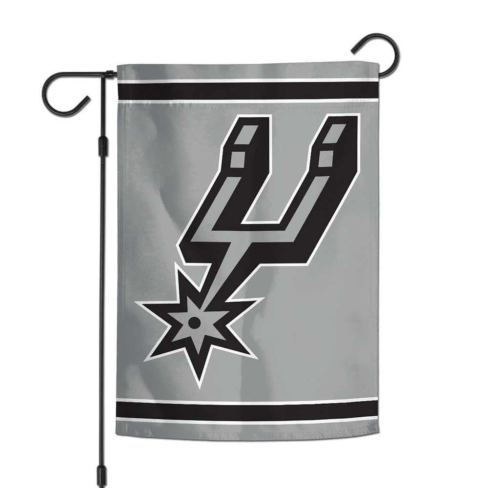 WinCraft San Antonio Spurs Drapeau de jardin double face 12 po x 18 po
