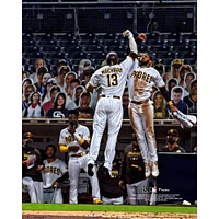 Photographie non signée de célébration du coup circuit Fernando Tatis Jr. et Manny Machado des Padres San Diego