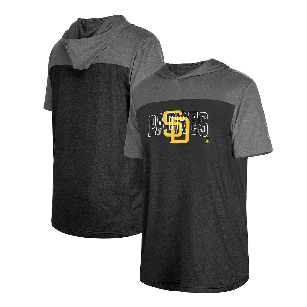 T-shirt à capuche noir brossé Active San Diego Padres New Era pour hommes