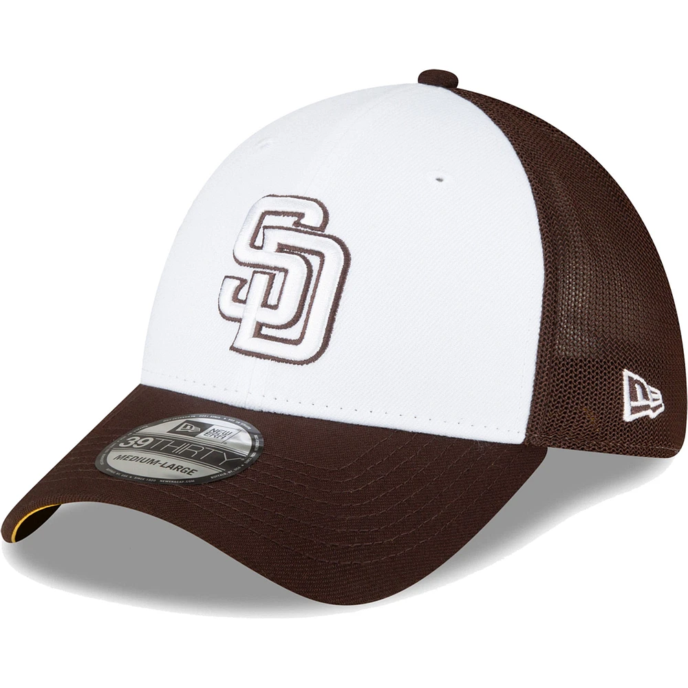 Men's New Era  Brown/White San Diego Padres 2023 On-Field Batting Practice 39THIRTY Flex Hat