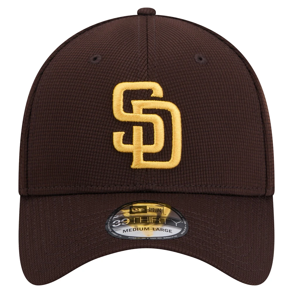 Casquette flex Active Pivot 39THIRTY des San Diego Padres New Era marron pour hommes