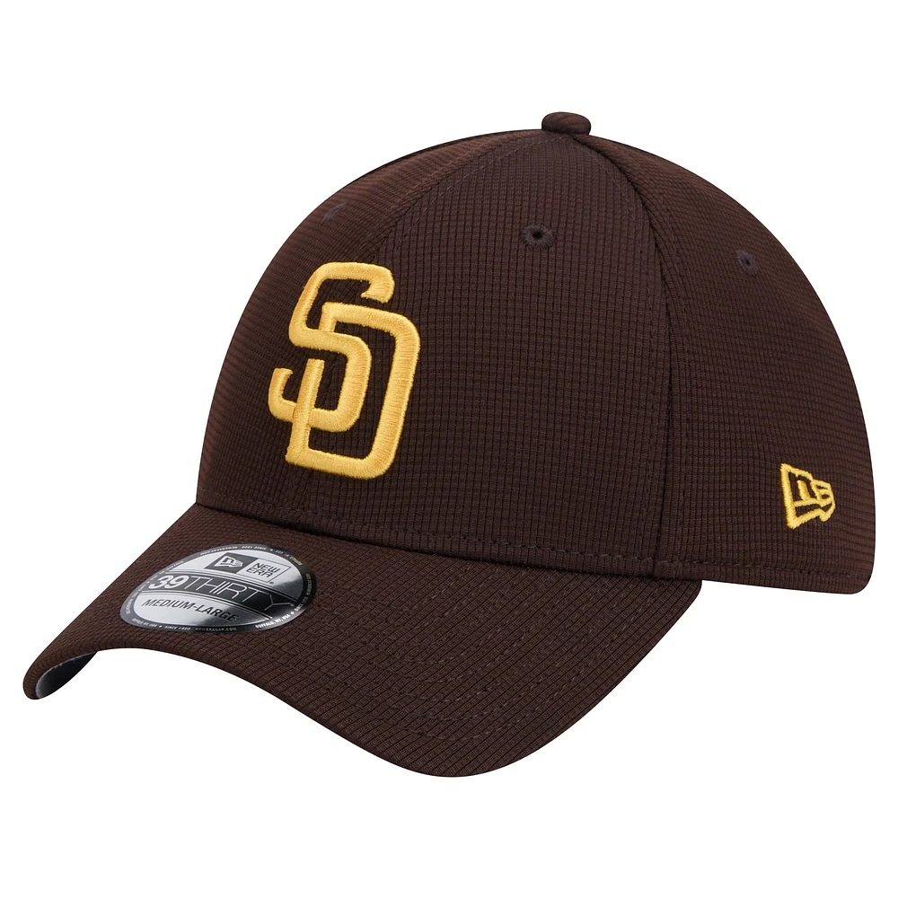 Casquette flex Active Pivot 39THIRTY des San Diego Padres New Era marron pour hommes