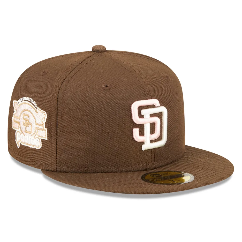 Men's New Era Brown San Diego Padres Circle Trucker Low Profile 9FIFTY Snapback Hat