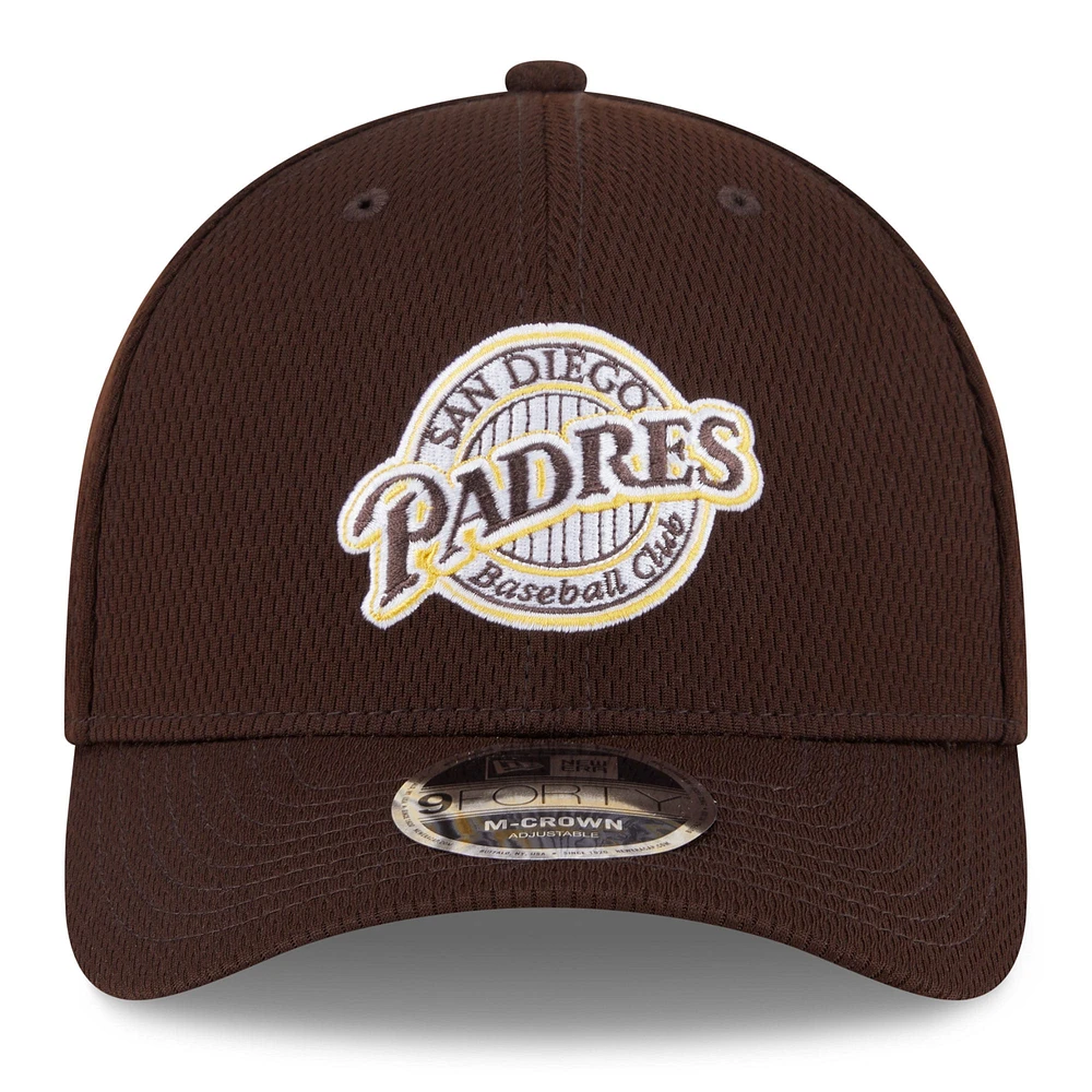 Men's New Era Dark Brown San Diego Padres 2025 MLB Clubhouse 9FORTY Adjustable Hat