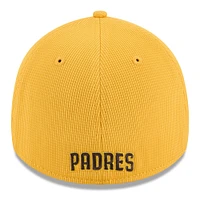 Men's New Era  Gold San Diego Padres 2025 Spring Training 39THIRTY Flex Hat