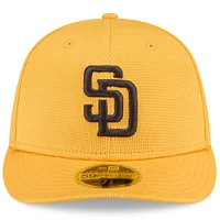 Casquette ajustée à profil bas 59FIFTY de San Diego Padres New Era pour homme, jaune, collection Spring Training 2025
