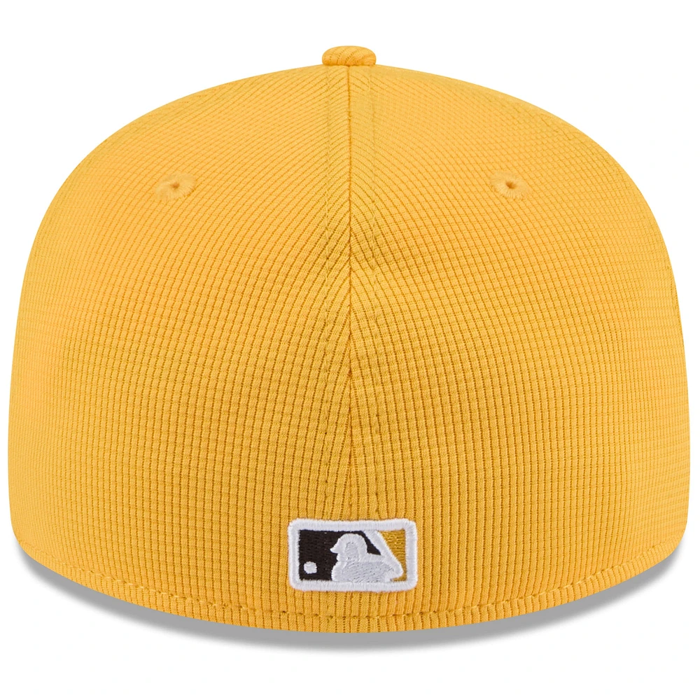 Casquette ajustée à profil bas 59FIFTY de San Diego Padres New Era pour homme, jaune, collection Spring Training 2025