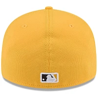 Casquette ajustée à profil bas 59FIFTY de San Diego Padres New Era pour homme, jaune, collection Spring Training 2025
