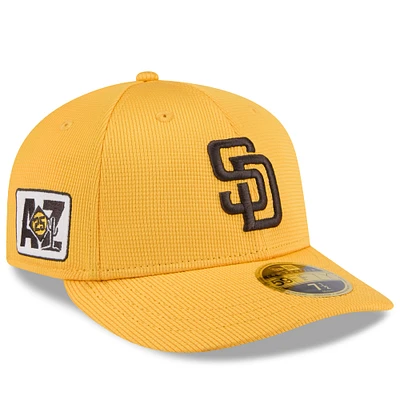 Casquette ajustée à profil bas 59FIFTY de San Diego Padres New Era pour homme, jaune, collection Spring Training 2025